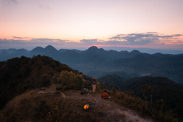 解决手机卡顿设置 四种简单操作